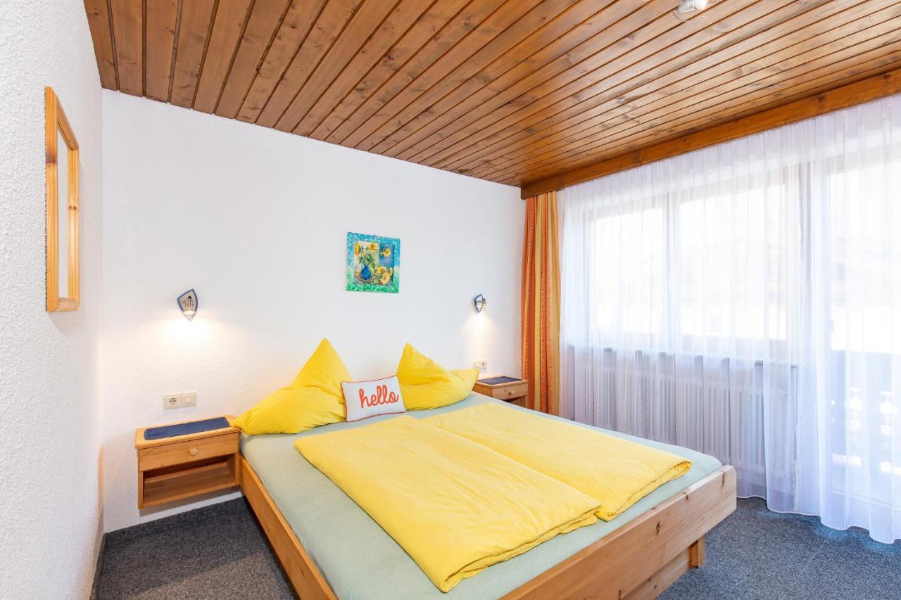 Gaestehaus Berghof Schoepf Langenfeld Luaran gambar