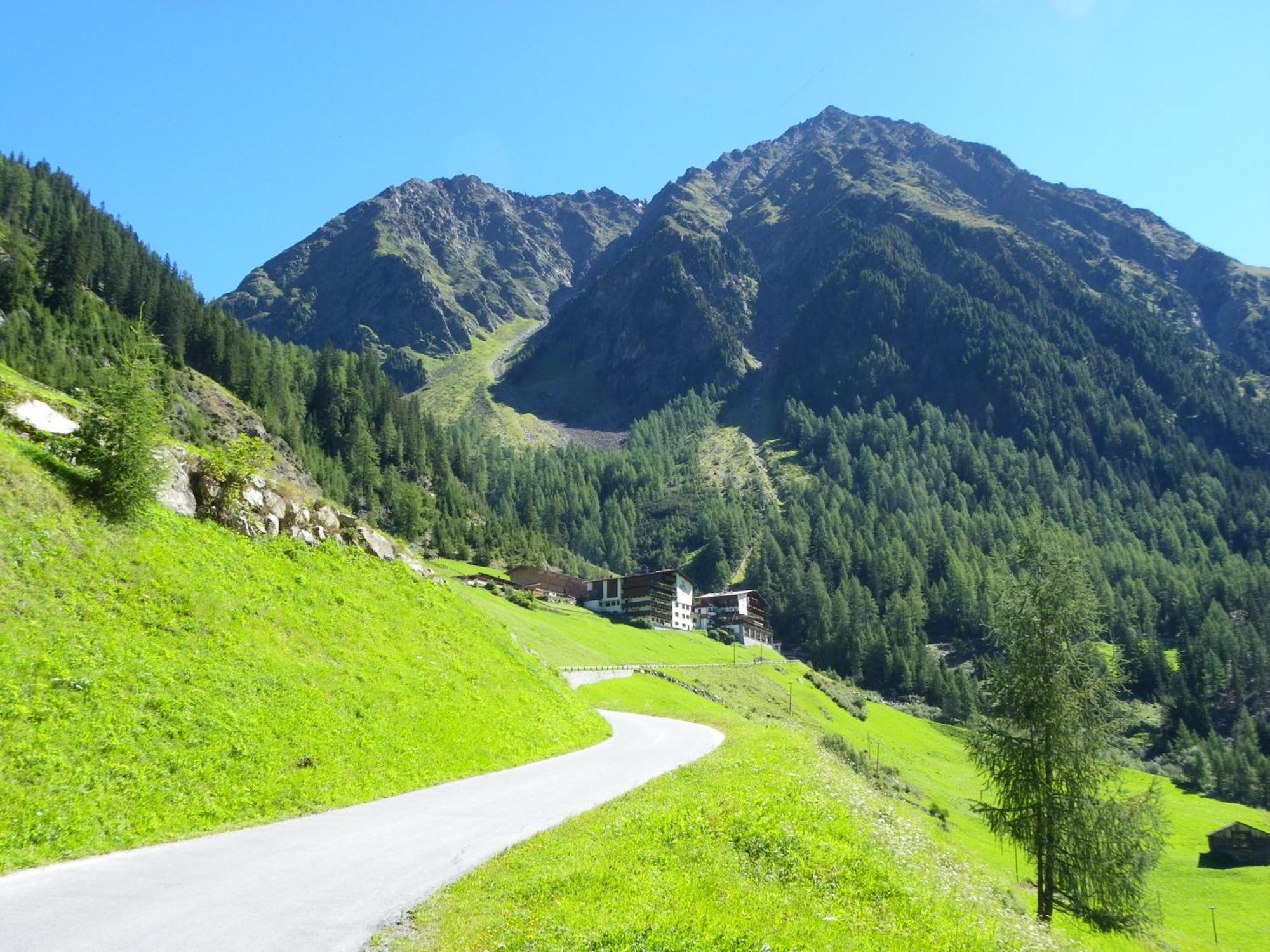 Gaestehaus Berghof Schoepf Langenfeld Luaran gambar