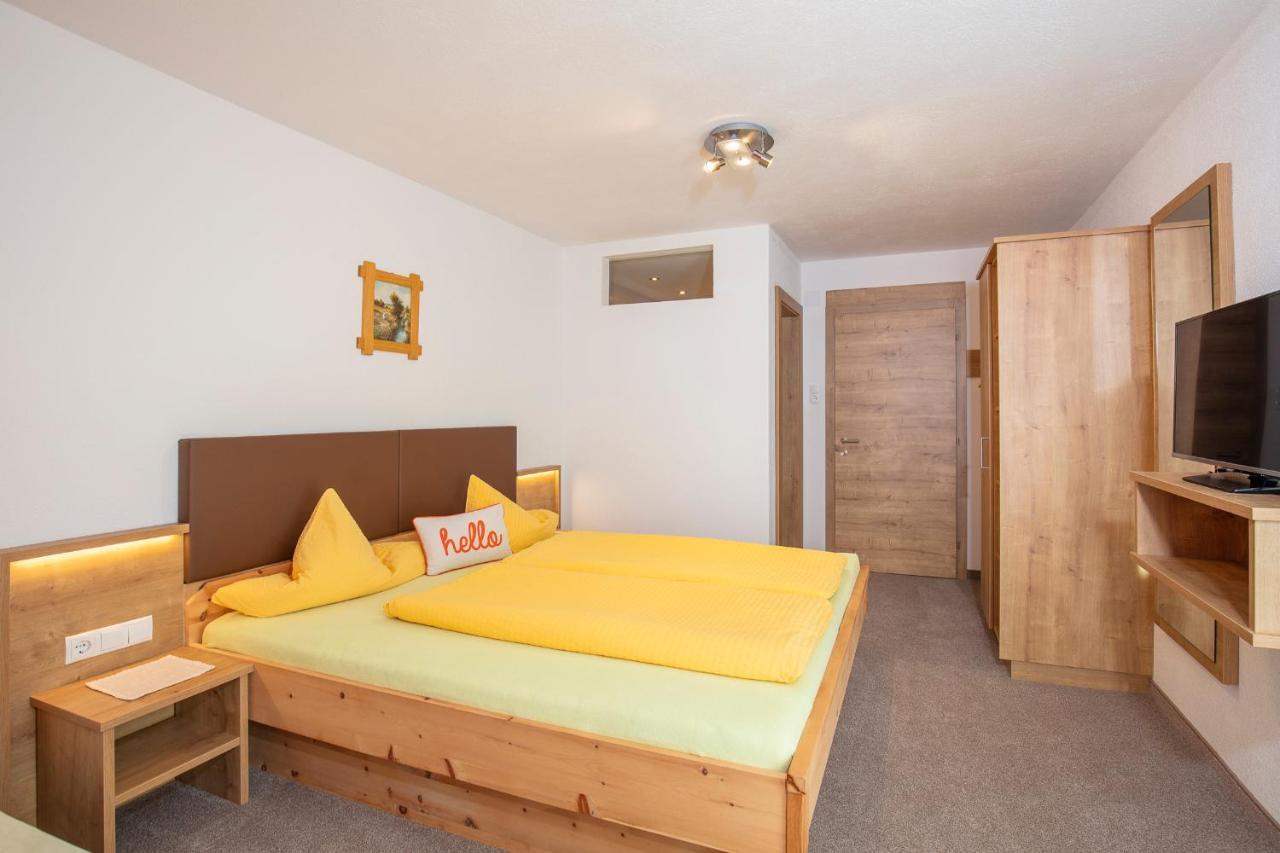 Gaestehaus Berghof Schoepf Langenfeld Luaran gambar